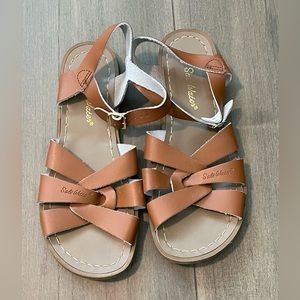 Saltwater sandals